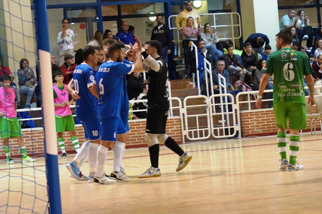 La máquina de Tino de la Cruz, arrasa al Futsala Villaverde en la caja mágica de Villafontana (10-3)